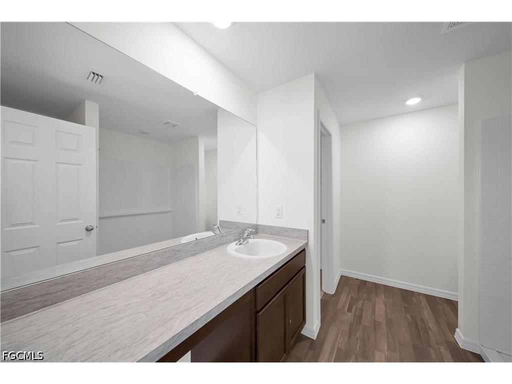 2912 NW 5th Place Cape Coral FL 33993 2026017023 image16
