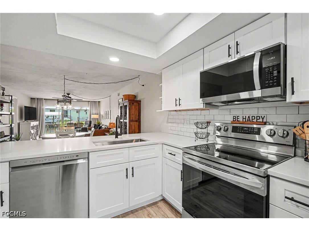 2912 Oleander Street #B3 Saint James City FL 33956 2026022309 image3
