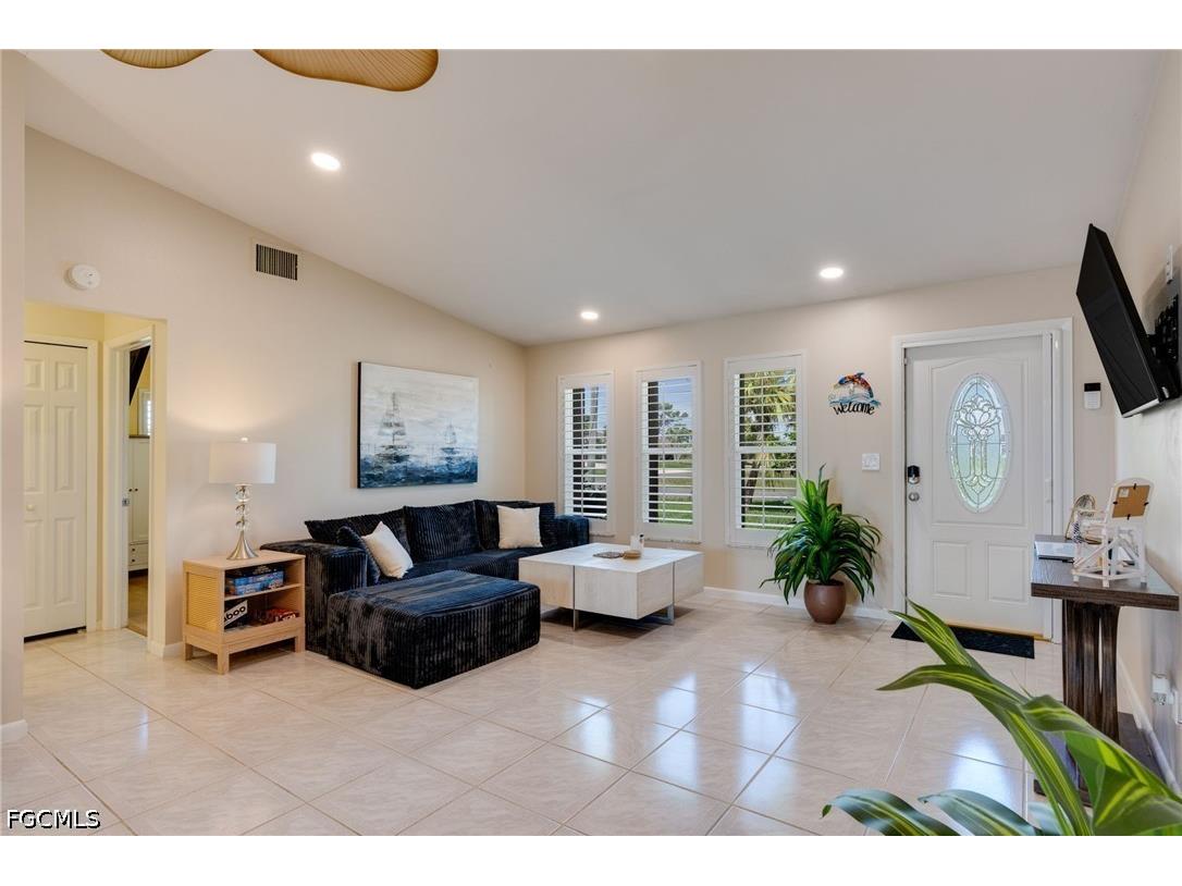 2912 SW 1st Terrace Cape Coral FL 33991 2026015318 image7