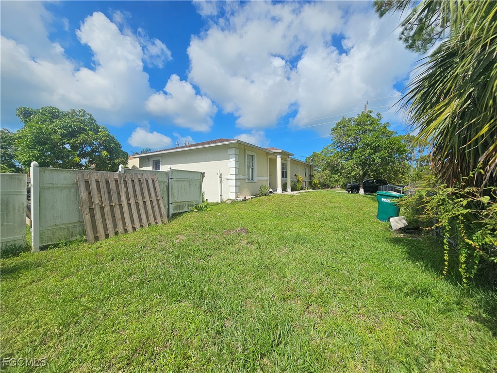 2912 Woodside Avenue Naples FL 34112 2025000491 image15