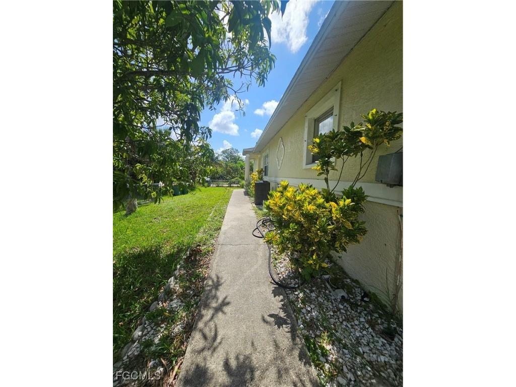 2912 Woodside Avenue Naples FL 34112 2025000491 image16