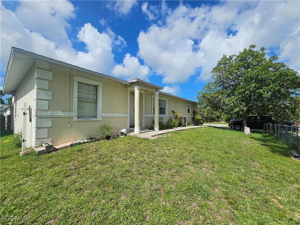 2912 Woodside Avenue Naples FL 34112 2025000491 image2