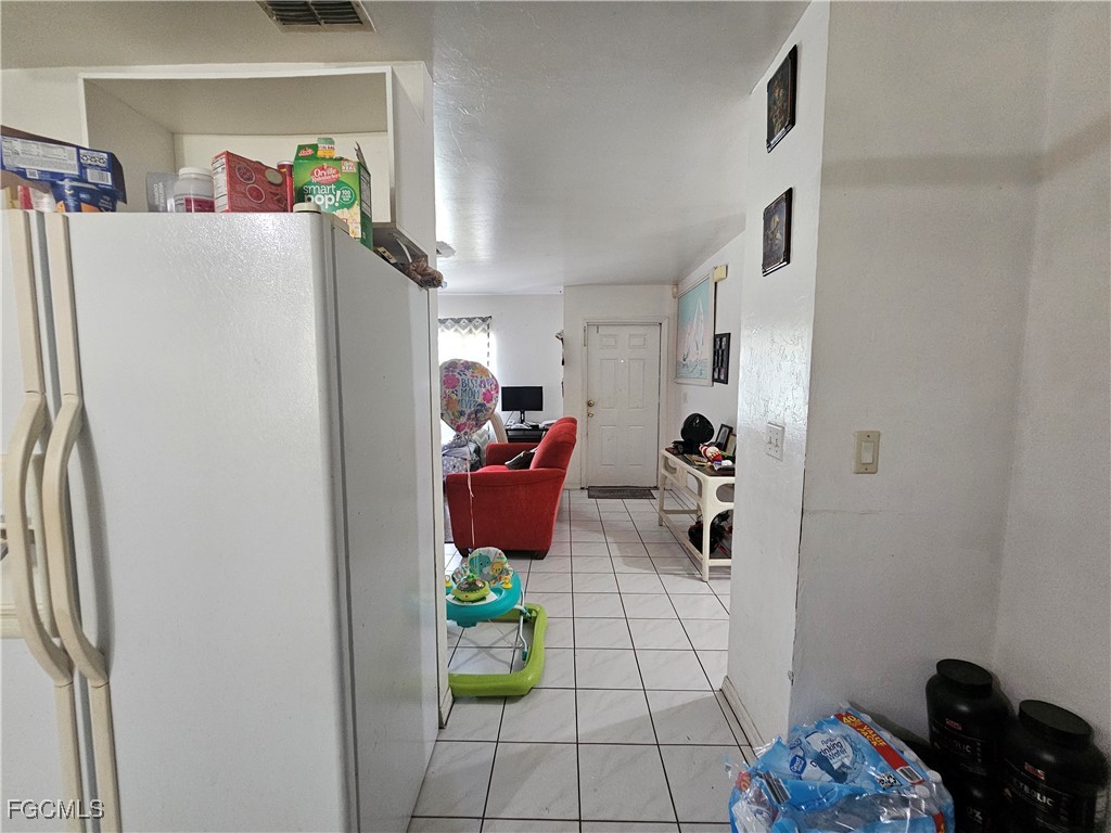 2912 Woodside Avenue Naples FL 34112 2025000491 image3