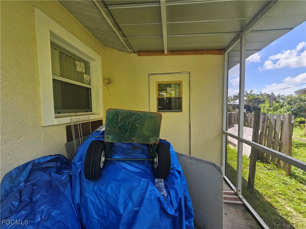 2912 Woodside Avenue Naples FL 34112 2025000491 image9