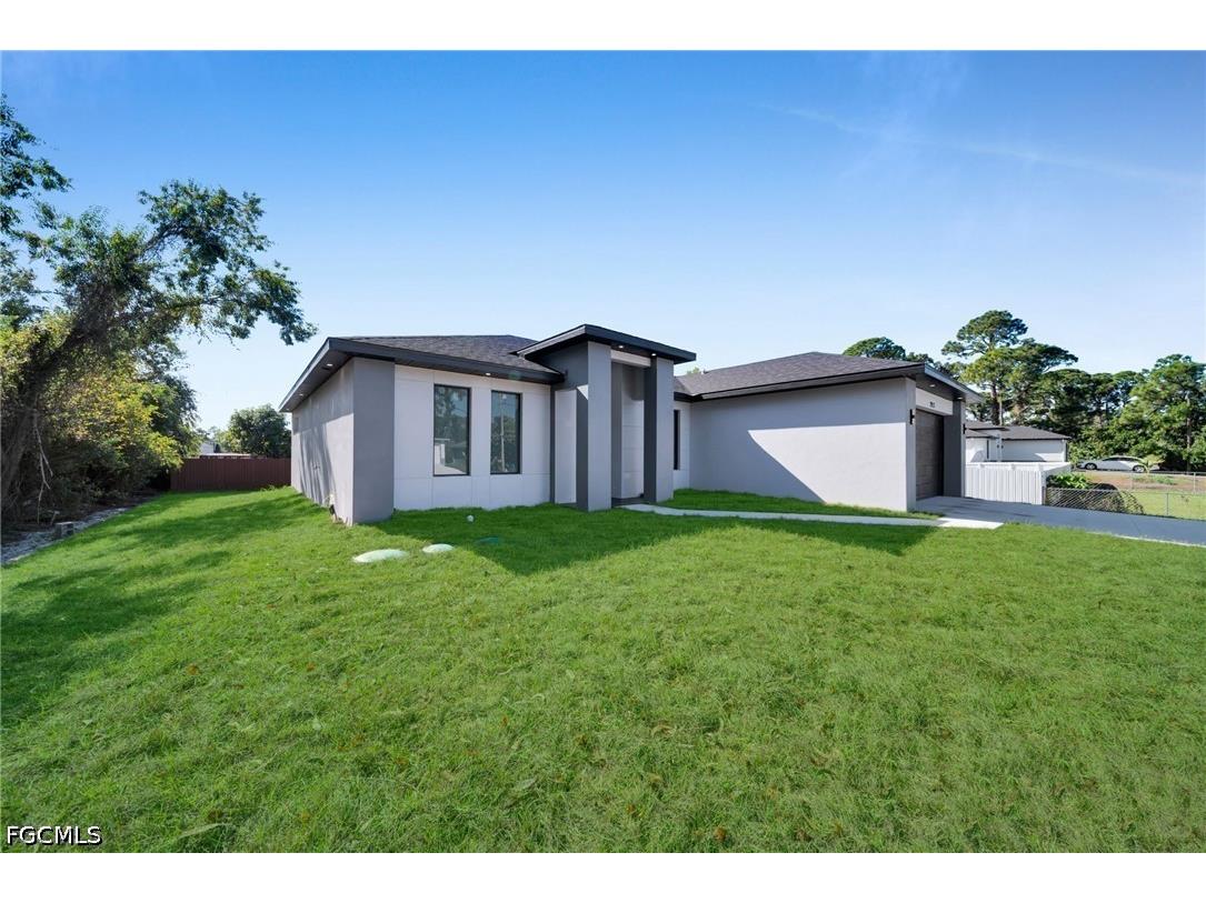 2913 14th Street W Lehigh Acres FL 33971 2026020291 image3