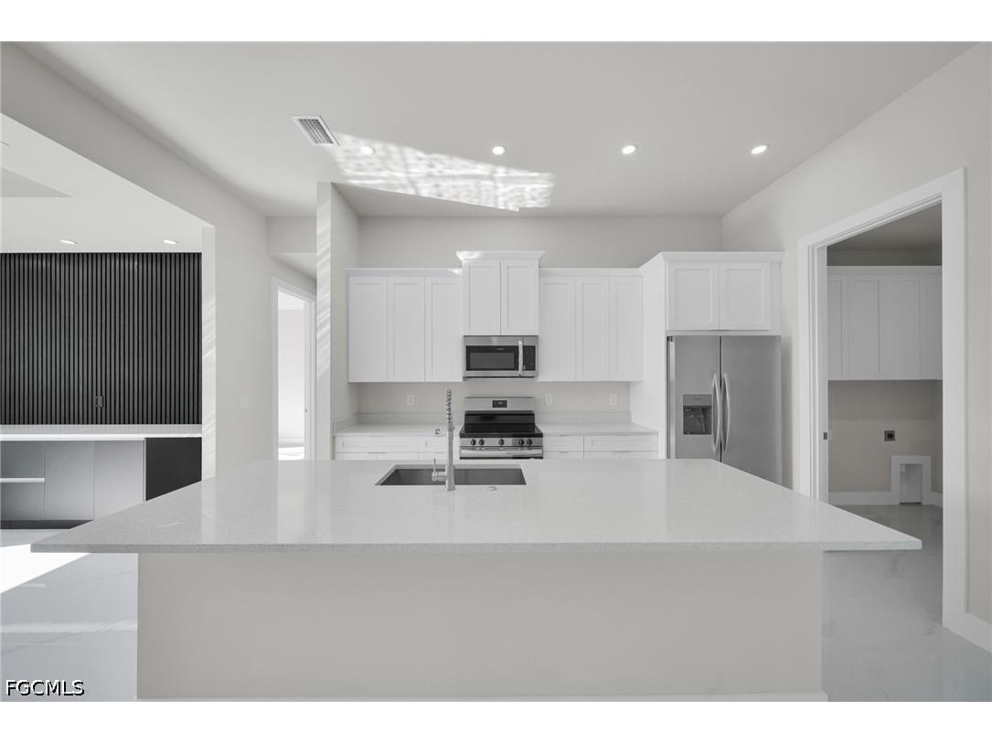 2913 14th Street W Lehigh Acres FL 33971 2026020291 image7