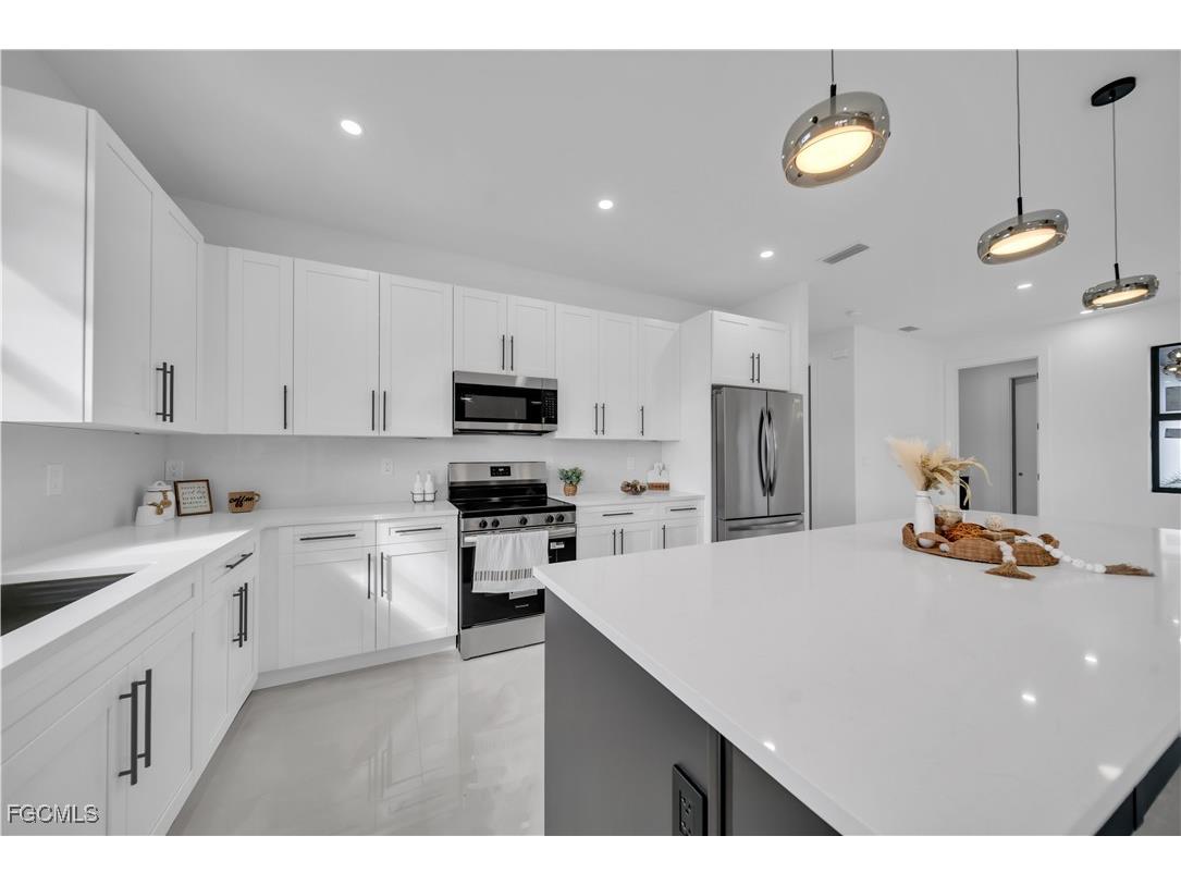 2913 46th Street W Lehigh Acres FL 33971 2026005470 image16