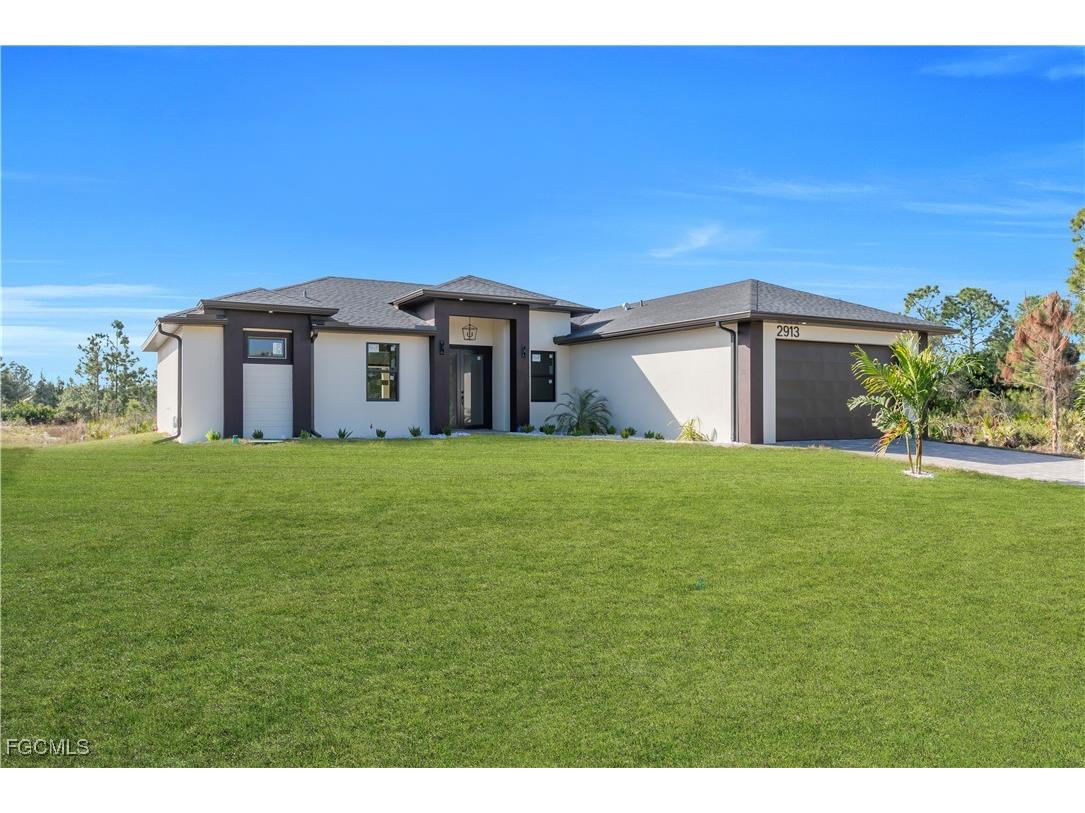 2913 46th Street W Lehigh Acres FL 33971 2026005470 image2