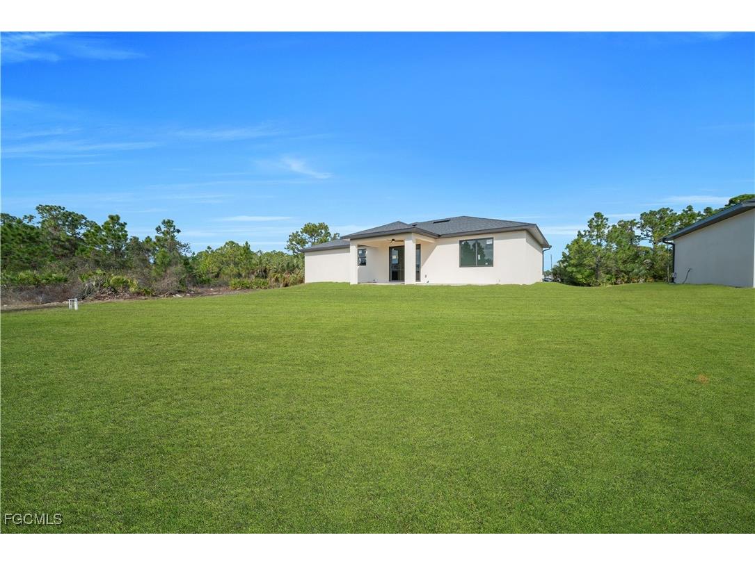 2913 46th Street W Lehigh Acres FL 33971 2026005470 image8