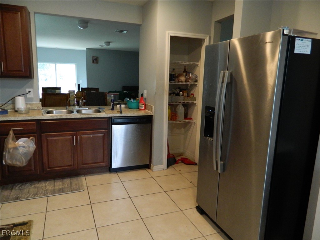 2913 65th Street W Lehigh Acres FL 33971 2025014010 image6