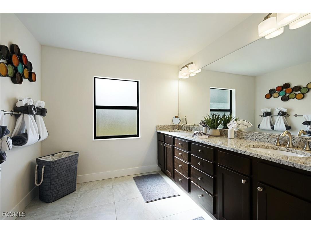2913 SW 11th Place Cape Coral FL 33914 2025025790 image16