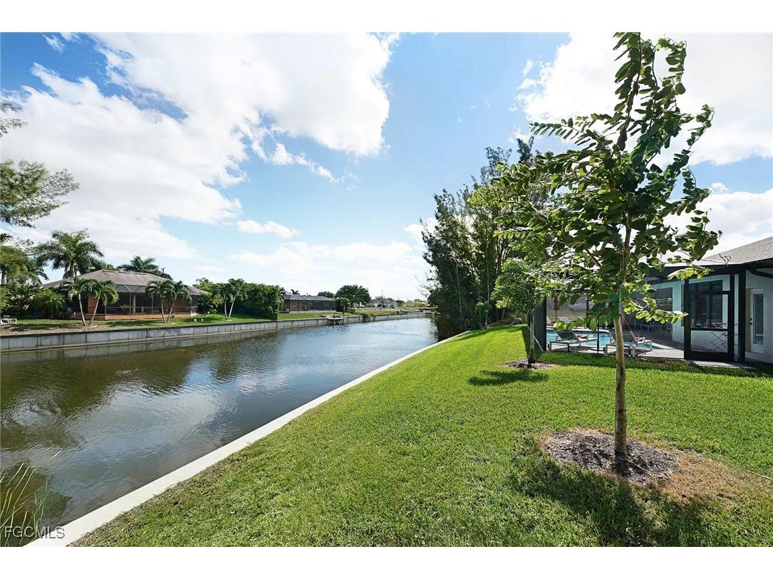 2913 SW 11th Place Cape Coral FL 33914 2025025790 image37
