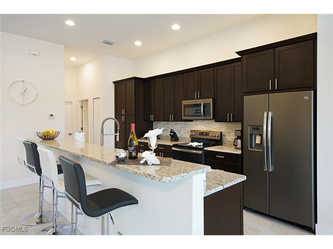 2913 SW 11th Place Cape Coral FL 33914 2025025790 image7
