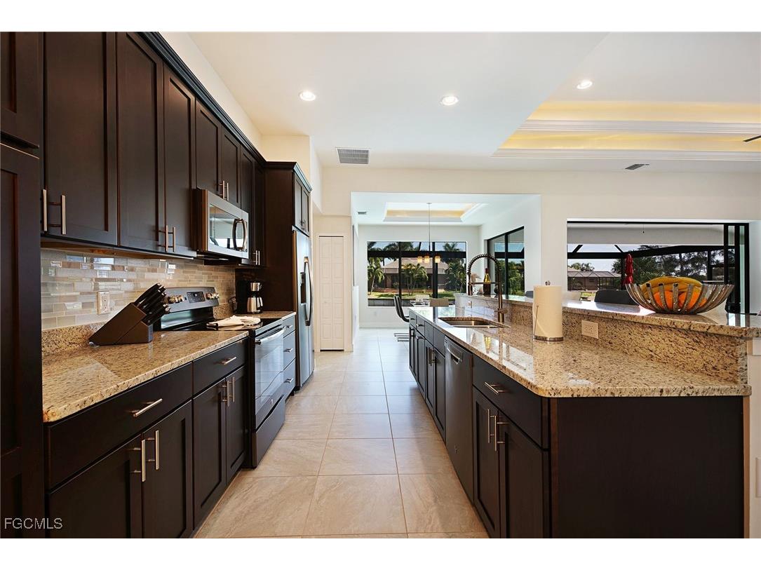 2913 SW 11th Place Cape Coral FL 33914 2025025790 image9
