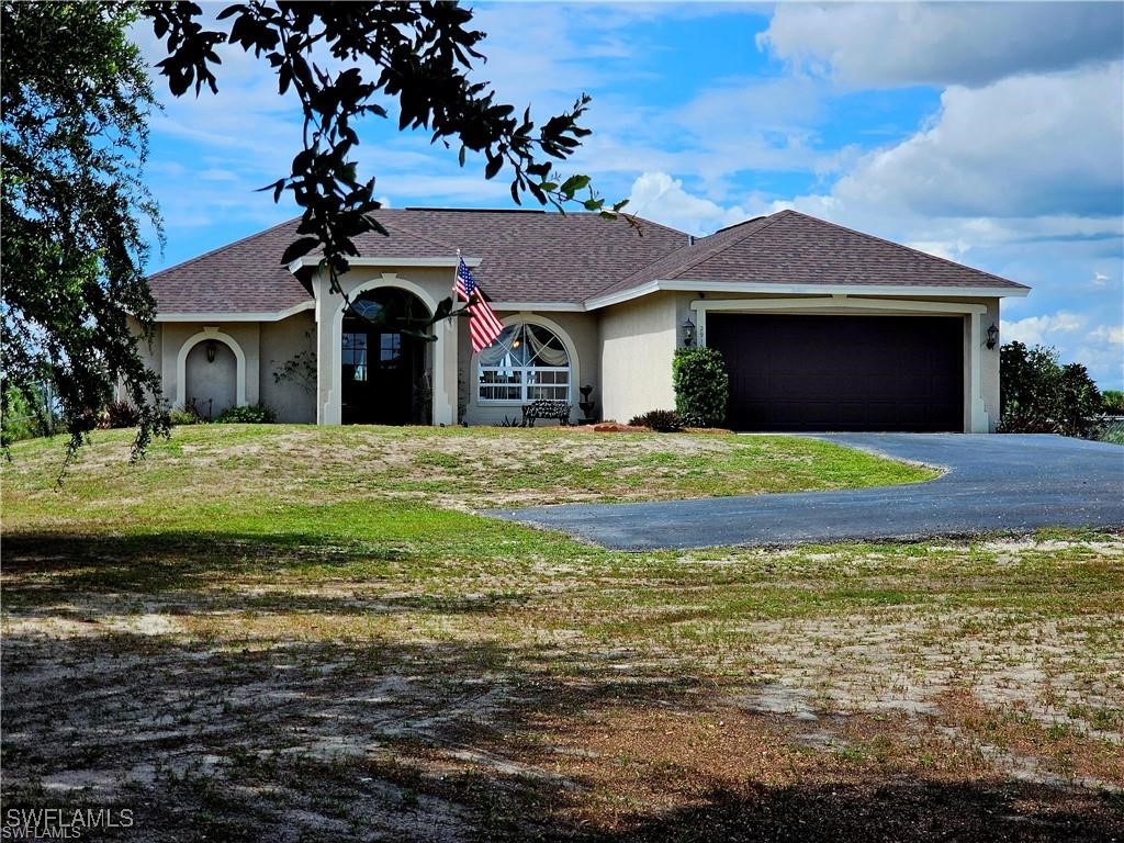 2915 27th Avenue NE Naples FL 34120 224104062 image1