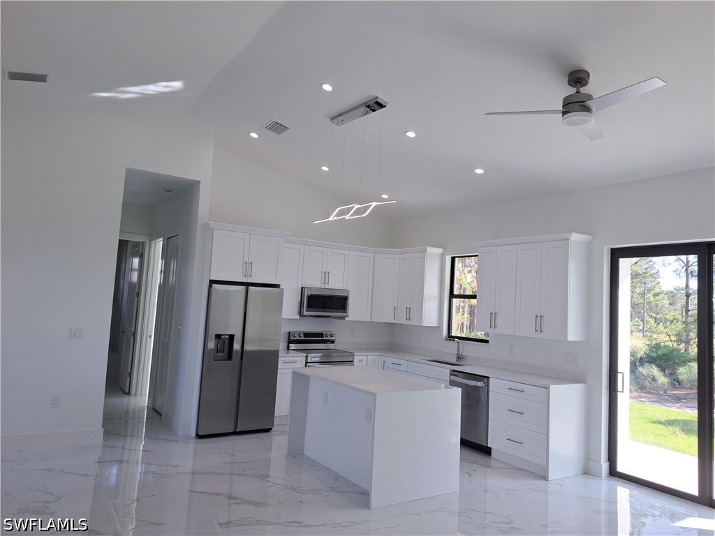 2915 28th Street SW Lehigh Acres FL 33976 226013285 image3