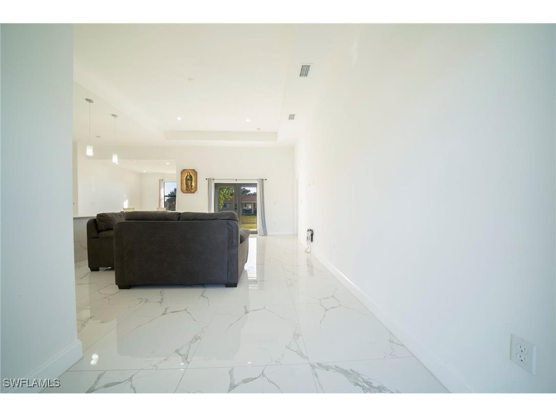 2915 5th Street SW Lehigh Acres FL 33976 225017516 image5