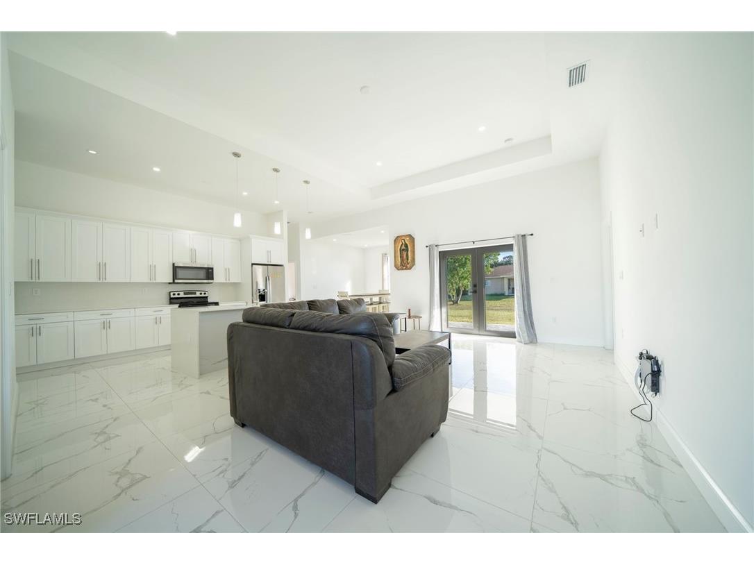 2915 5th Street SW Lehigh Acres FL 33976 225017516 image6