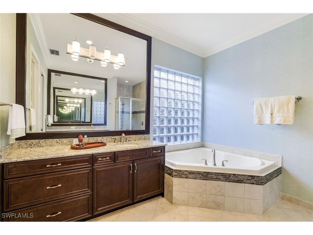 2915 Cinnamon Bay Circle Naples FL 34119 225085075 image18