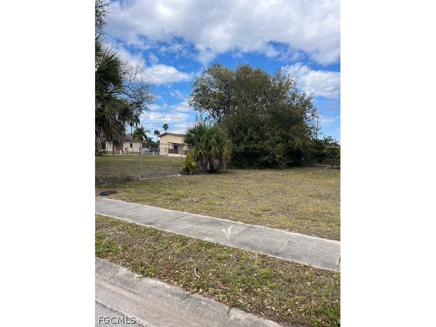 2915 Price Avenue Fort Myers FL 33916 2026008057 image4