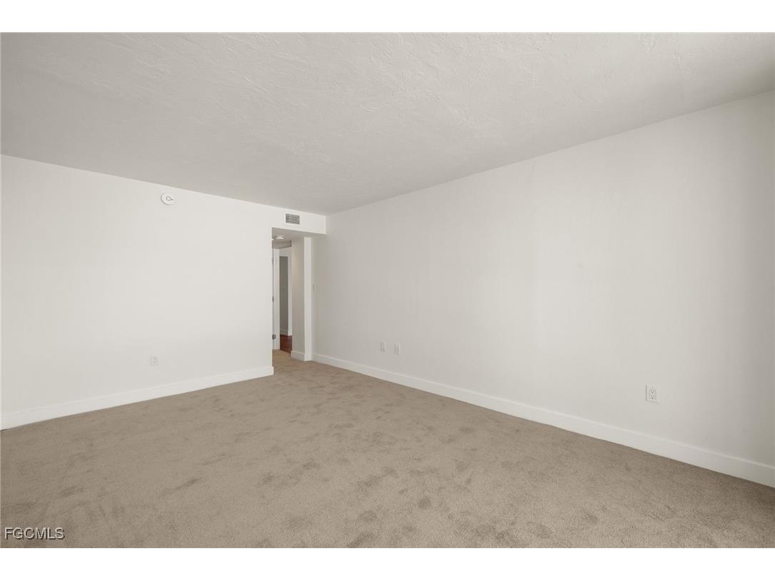 2915 W Gulf Drive #A201 Sanibel FL 33957 2025019104 image19