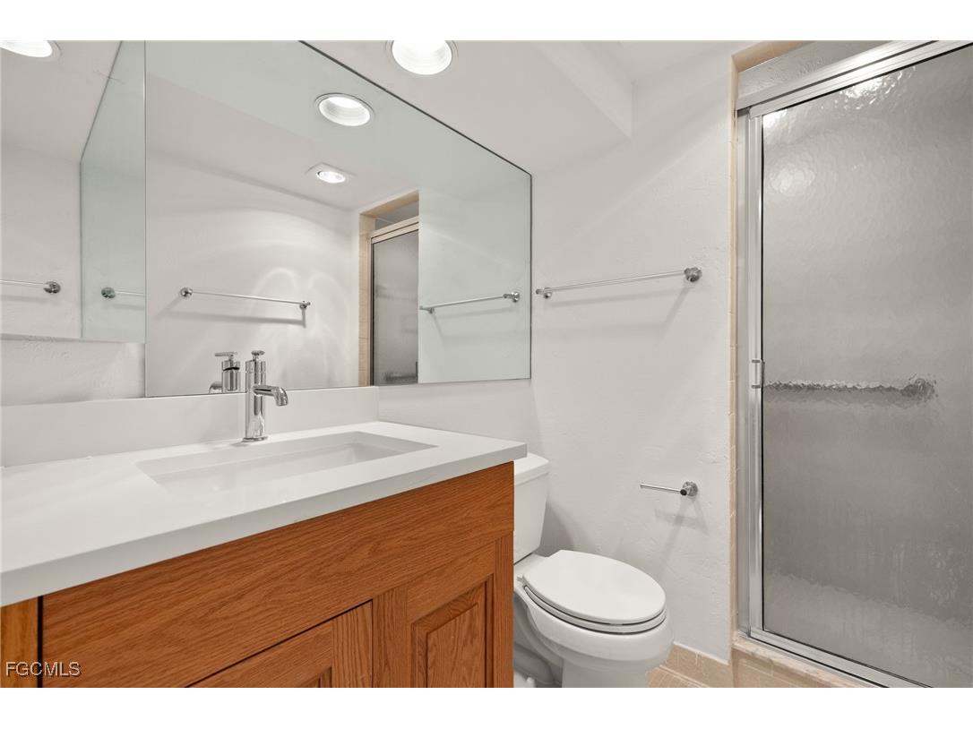 2915 W Gulf Drive #A201 Sanibel FL 33957 2025019104 image26