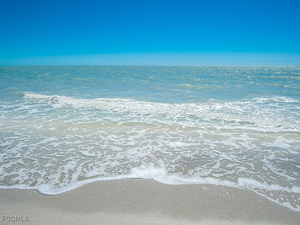 2915 W Gulf Drive #A201 Sanibel FL 33957 2025019104 image39