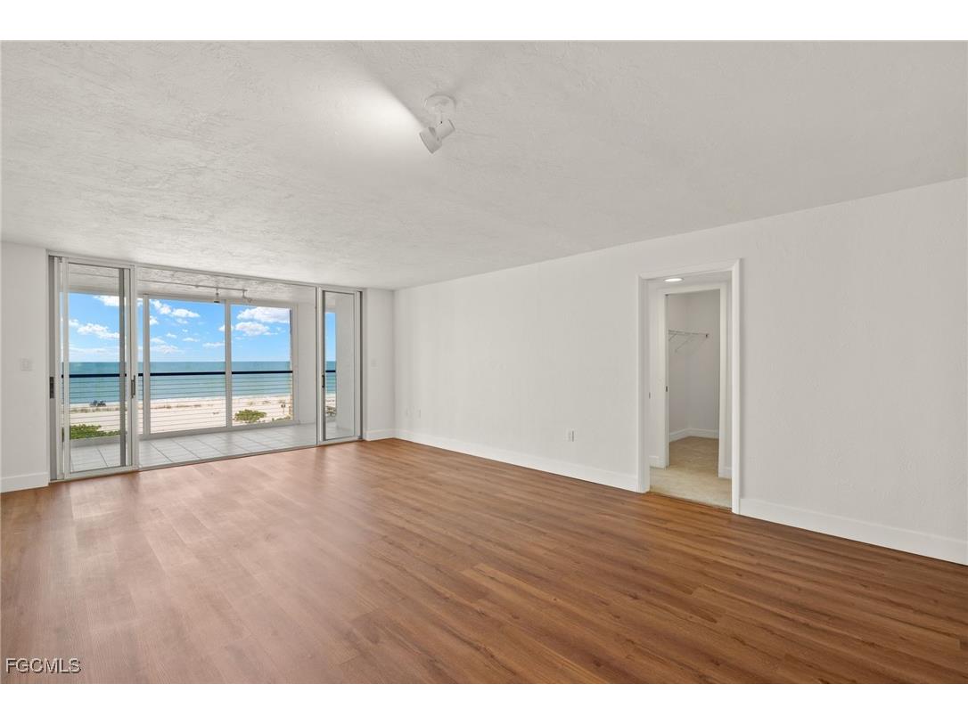2915 W Gulf Drive #A201 Sanibel FL 33957 2025019104 image4