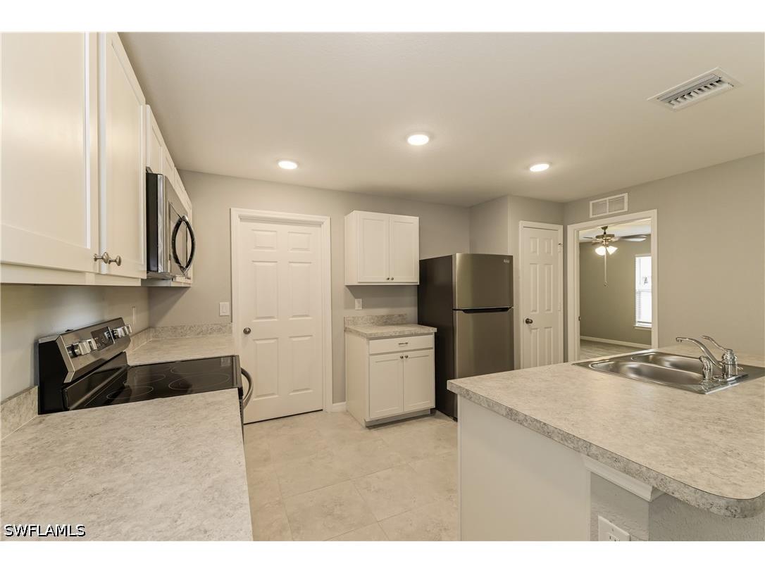 2916 42nd Street SW Lehigh Acres FL 33976 226018326 image7