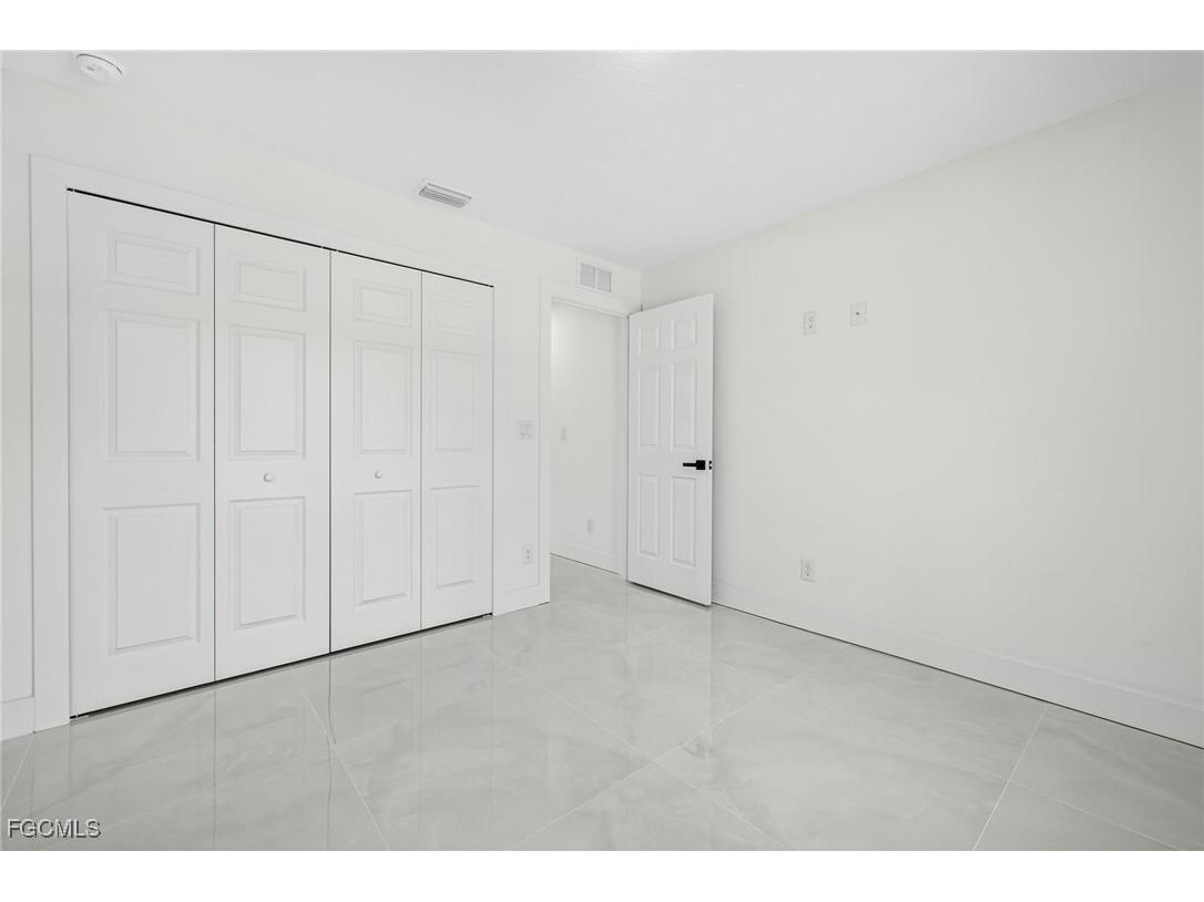 2916 Dora Avenue N Lehigh Acres FL 33971 2025014493 image14