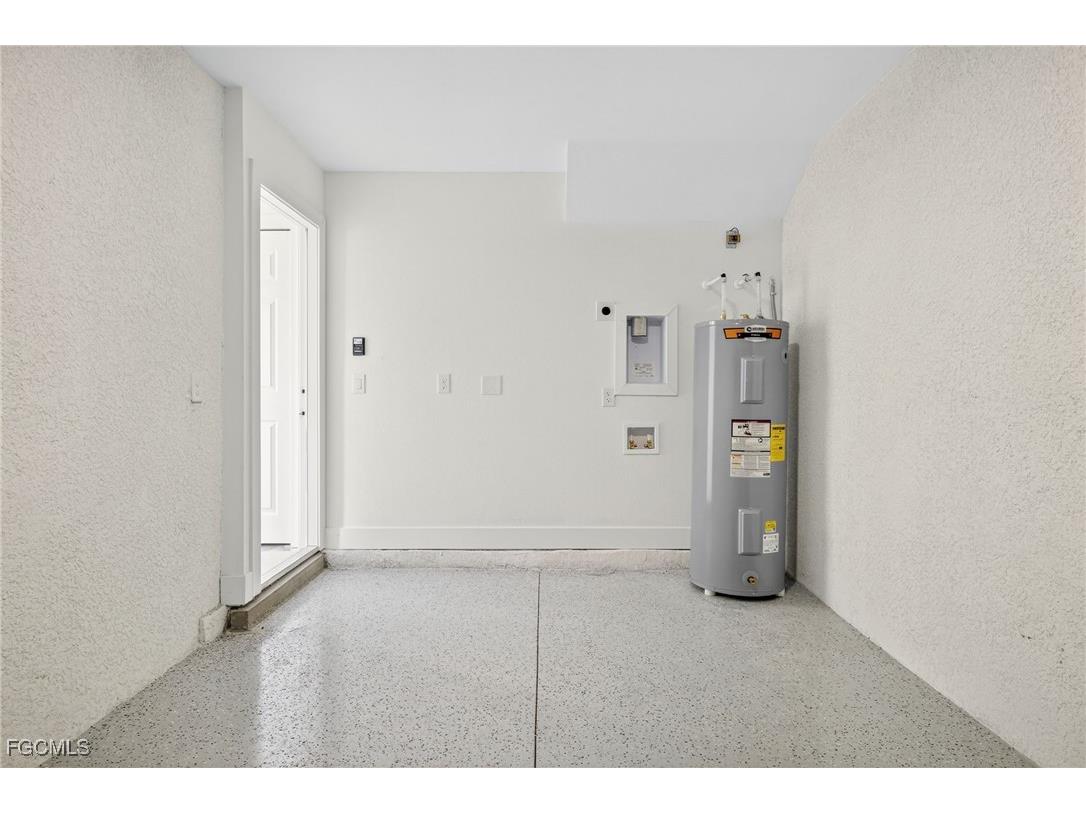 2916 Dora Avenue N Lehigh Acres FL 33971 2025014493 image27