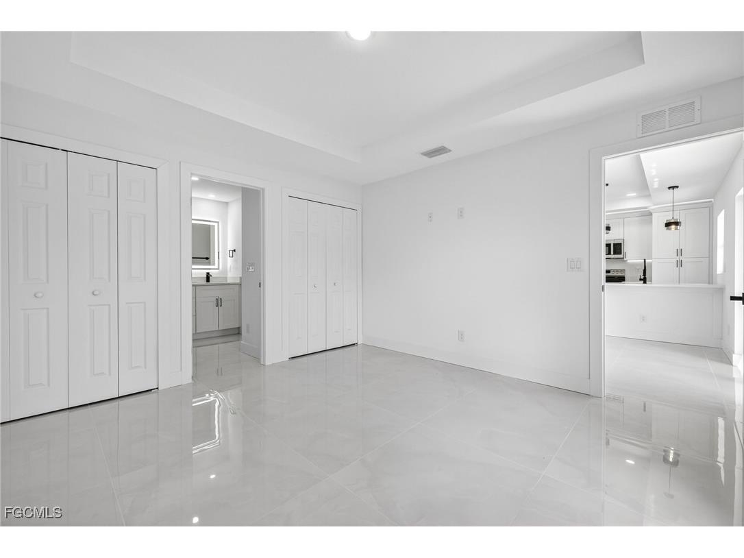 2916 Dora Avenue N Lehigh Acres FL 33971 2025014493 image8