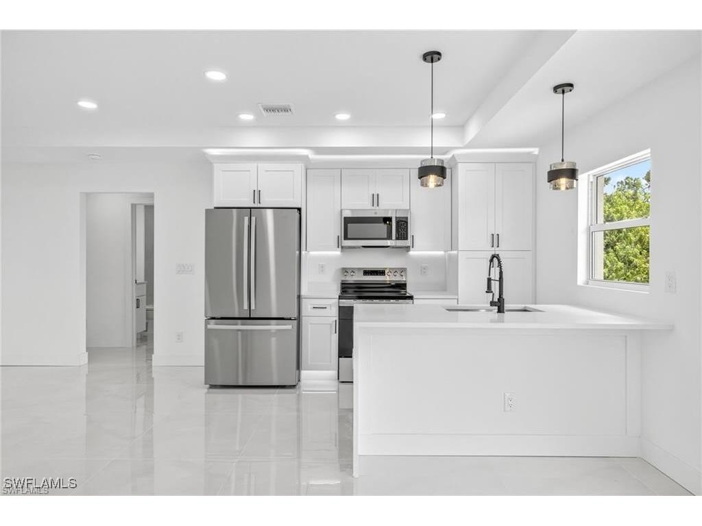 2916 Dora Avenue N Lehigh Acres FL 33971 225080491 image7