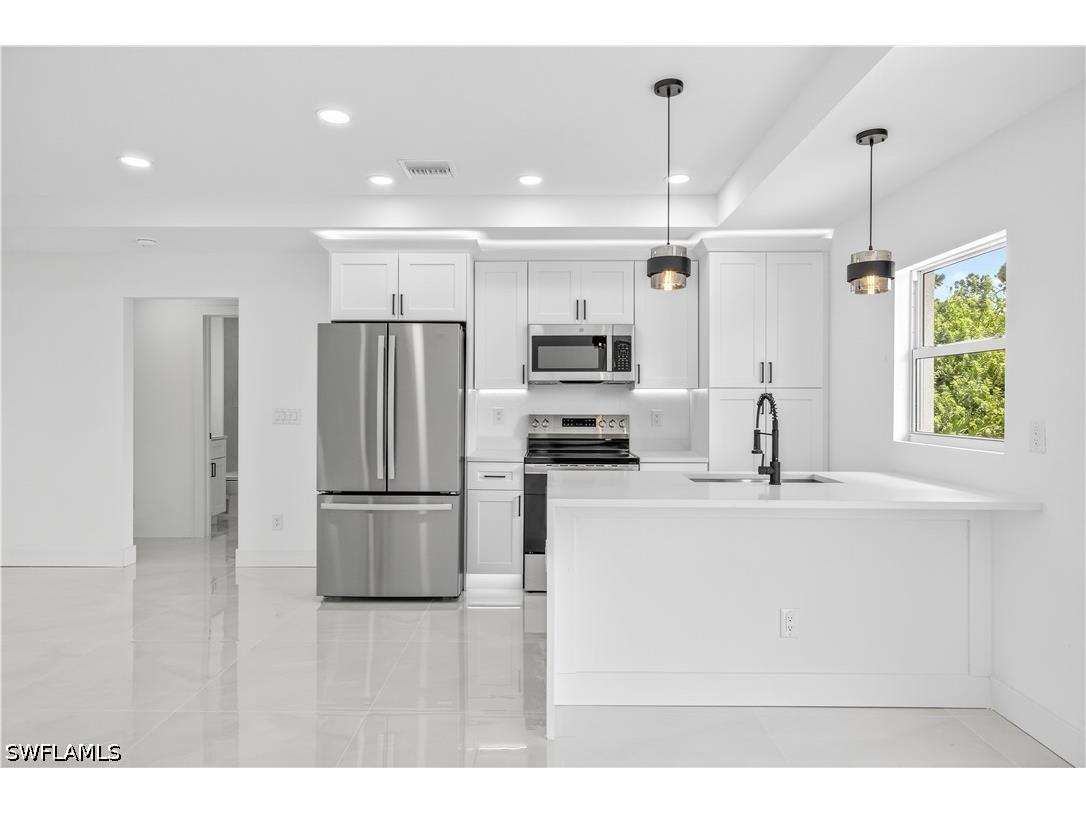 2916 Dora Avenue N Lehigh Acres FL 33971 226019400 image10