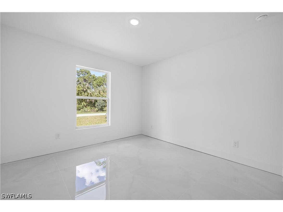 2916 Dora Avenue N Lehigh Acres FL 33971 226019400 image20