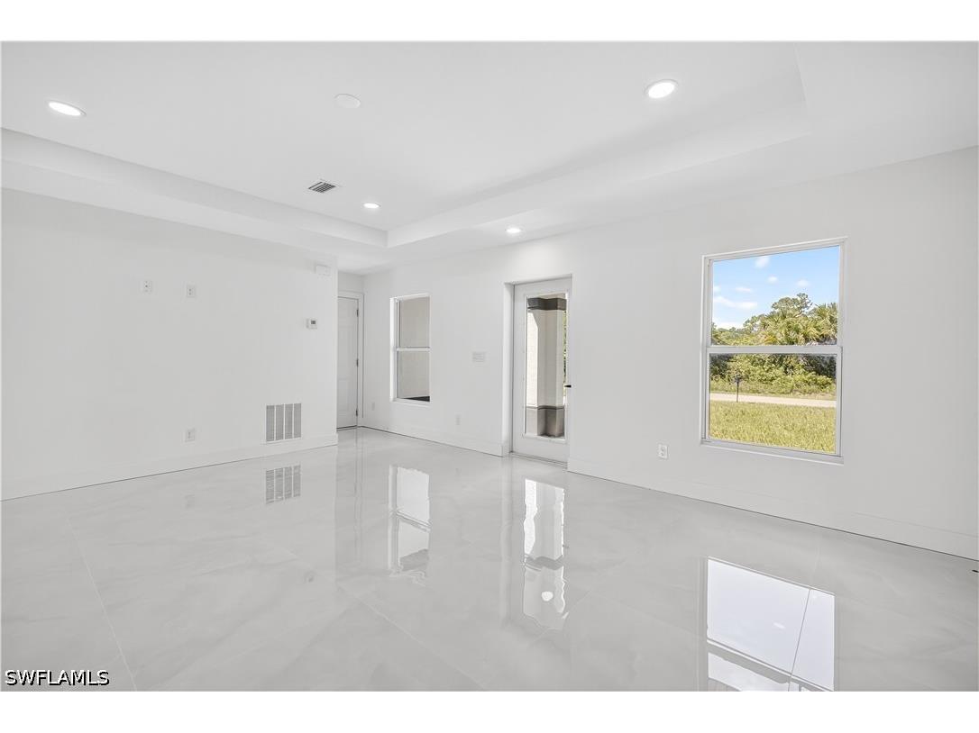 2916 Dora Avenue N Lehigh Acres FL 33971 226019400 image7