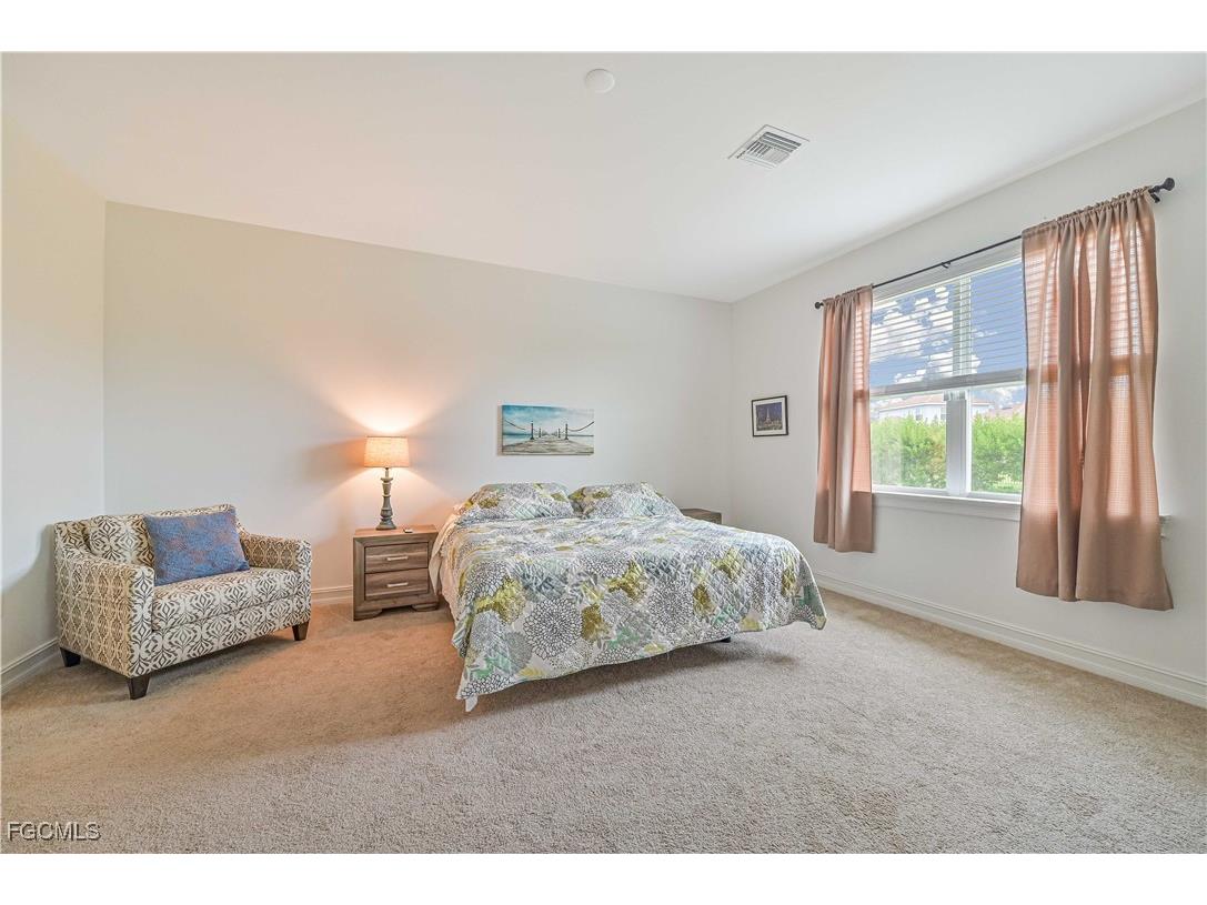 2916 Royal Gardens Avenue Fort Myers FL 33916 2025008671 image13