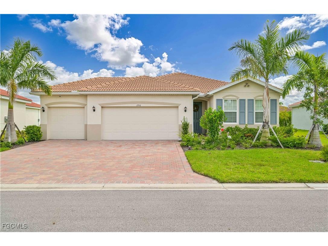 2916 Royal Gardens Avenue Fort Myers FL 33916 2025008671 image2