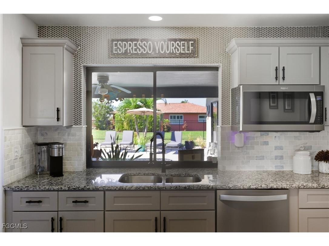 2916 SE 11th Avenue Cape Coral FL 33904 2025018561 image11