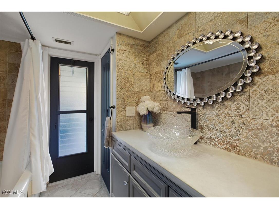 2916 SE 11th Avenue Cape Coral FL 33904 2025018561 image24