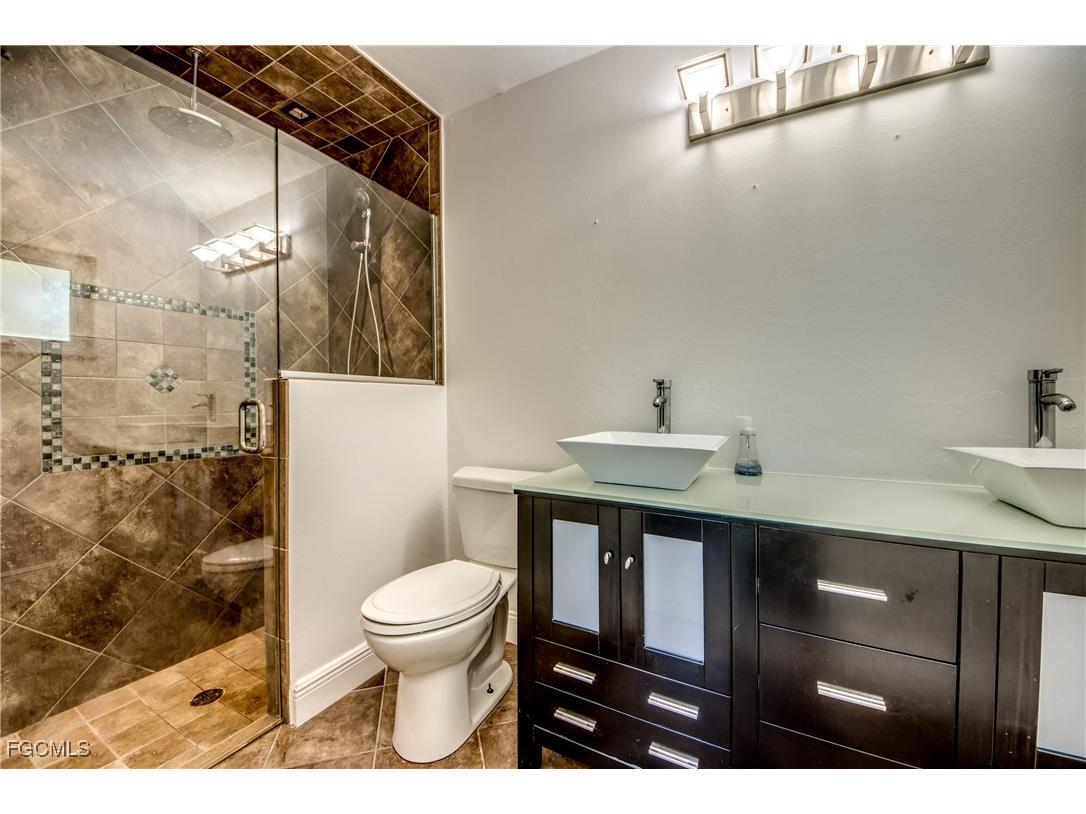 2916 SW 2nd Avenue Cape Coral FL 33914 2026002992 image16