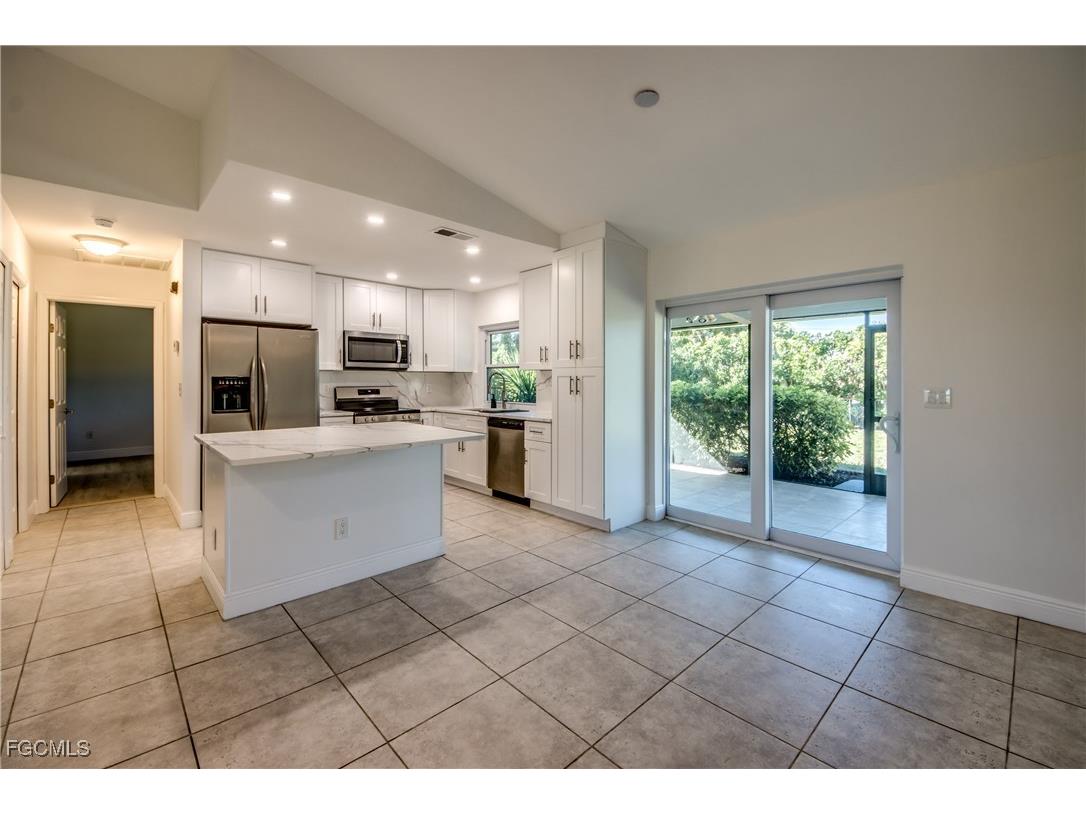 2916 SW 2nd Avenue Cape Coral FL 33914 2026002992 image4