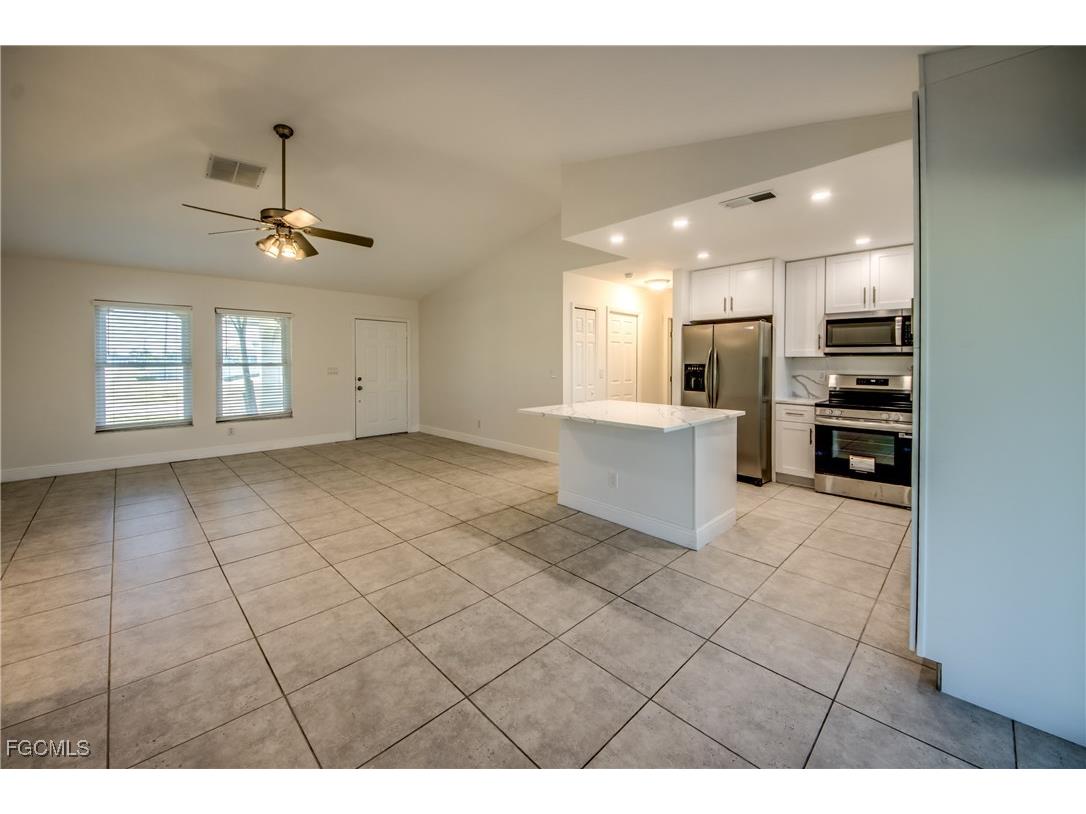 2916 SW 2nd Avenue Cape Coral FL 33914 2026002992 image6