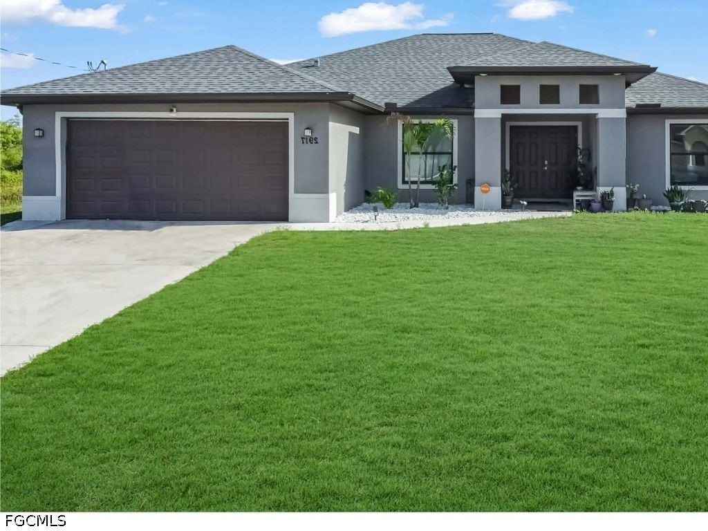 2917 12th Street SW Lehigh Acres FL 33976 2026015947 image1