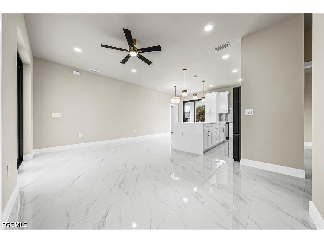 2917 1st Street SW Lehigh Acres FL 33976 2026017982 image3