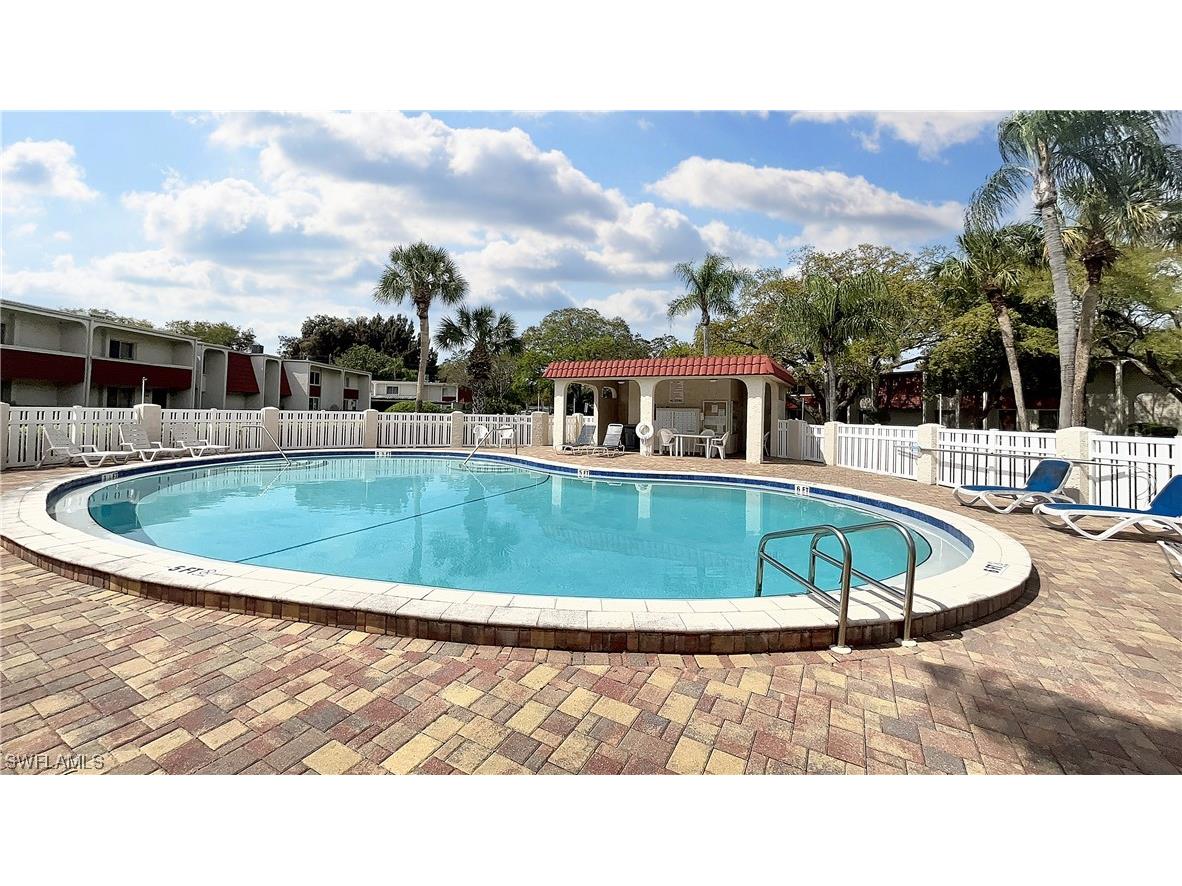 2918 Pine Cone Circle #6-40 Clearwater FL 33760 224022942 image1