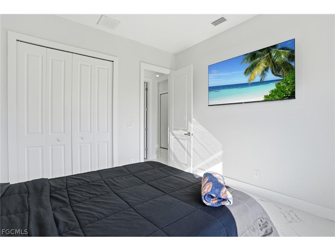 2919 El Dorado Boulevard N Cape Coral FL 33993 2026011021 image18