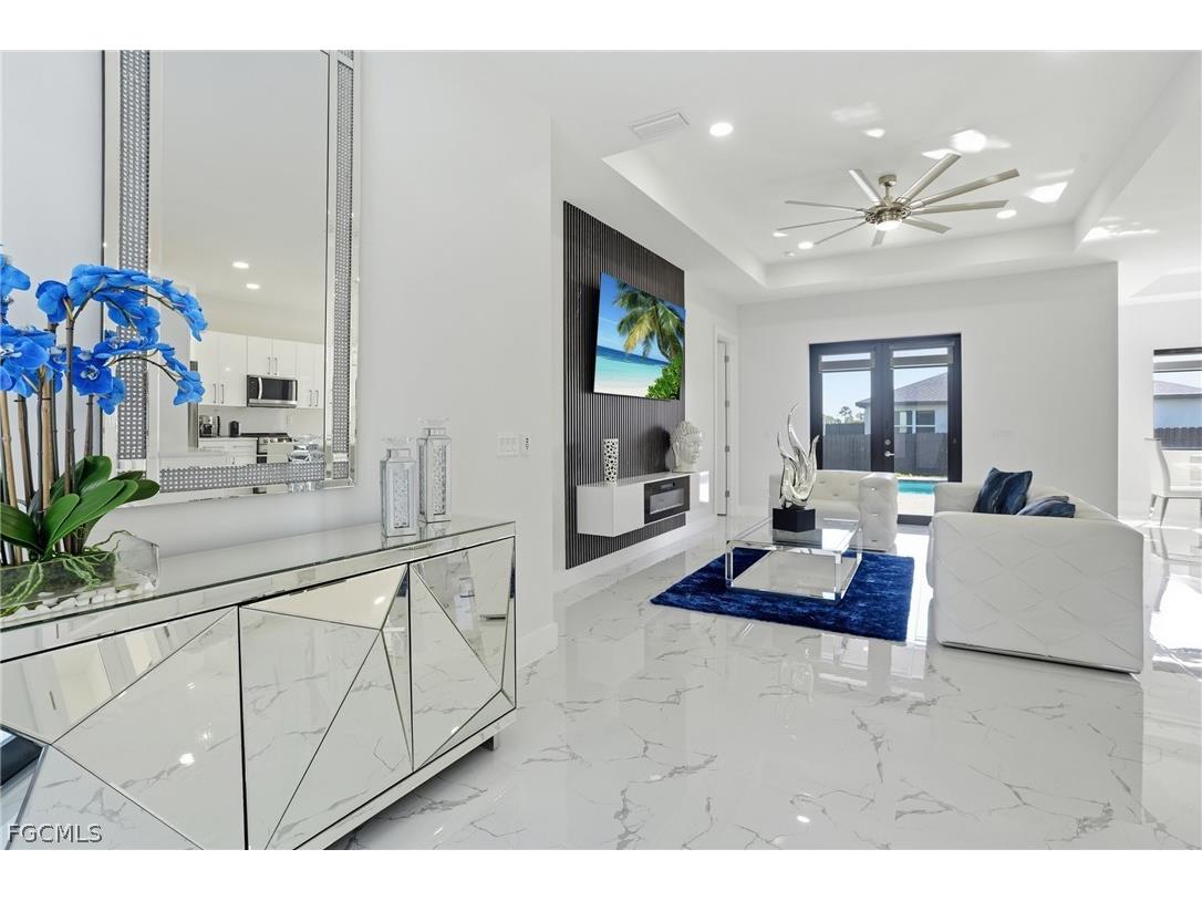 2919 El Dorado Boulevard N Cape Coral FL 33993 2026011021 image3