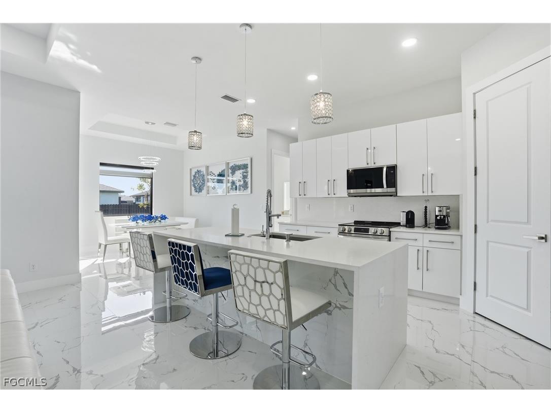 2919 El Dorado Boulevard N Cape Coral FL 33993 2026011021 image7