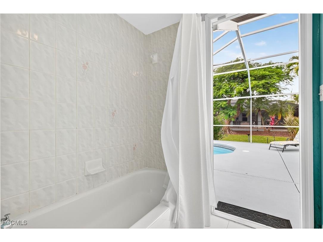 2919 SW 25th Street Cape Coral FL 33914 2025019221 image23